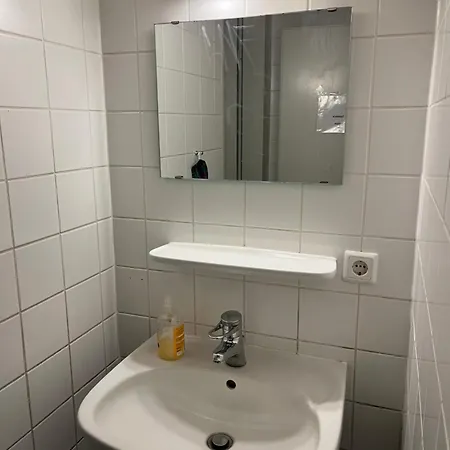 Direkt Am - Toilette Und Dusche In Separatem Gebaeude * برلين